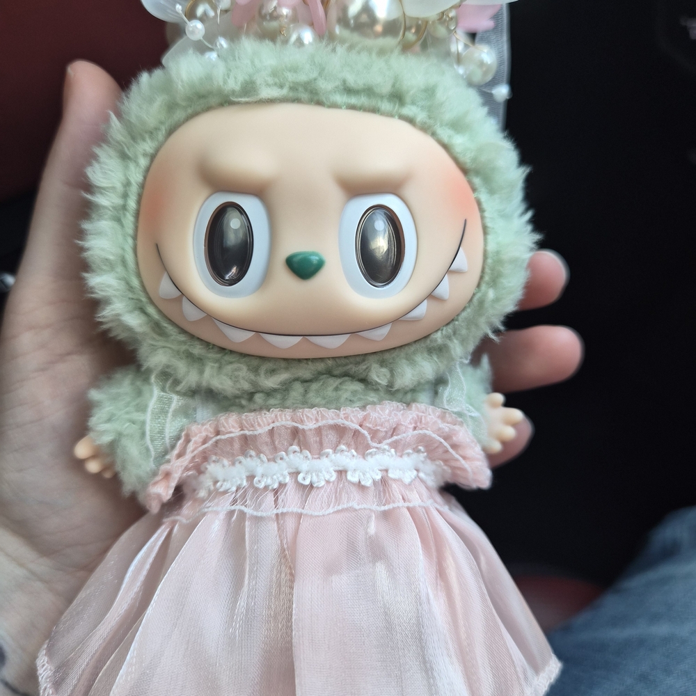 100% Green Grape Macaron Labubu